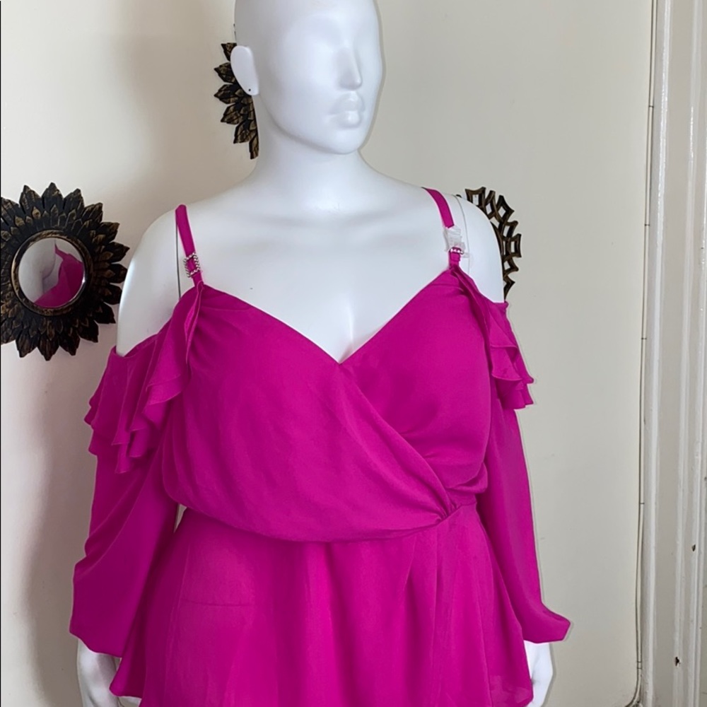 Fashion to figure pink blouse with jewelry detail